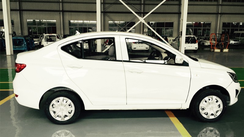 光伏跨界新能源車 大佬位置能否依舊坐穩？