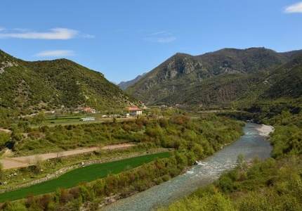 歐洲經委會呼吁阿爾巴尼亞解決垃圾場問題，其超越水電