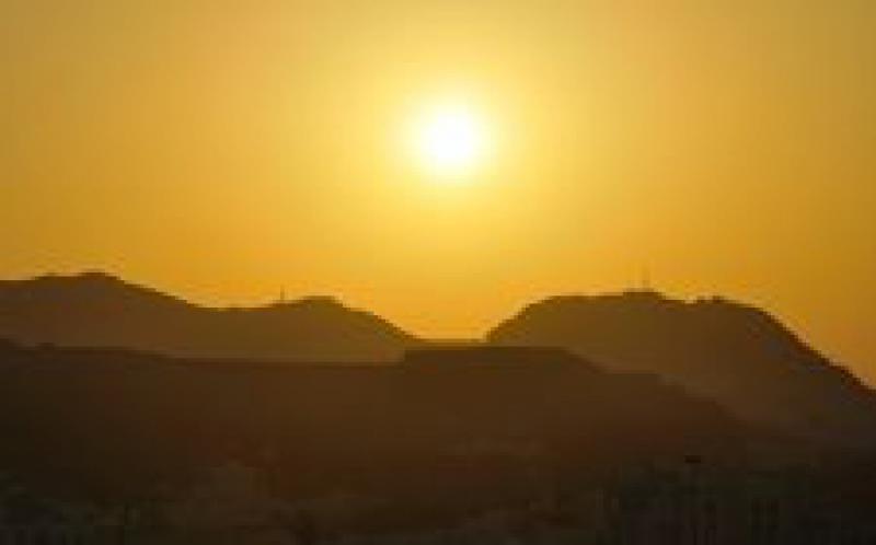 阿曼啟動(dòng)了高達(dá)1吉瓦太陽能的咨詢招標(biāo)