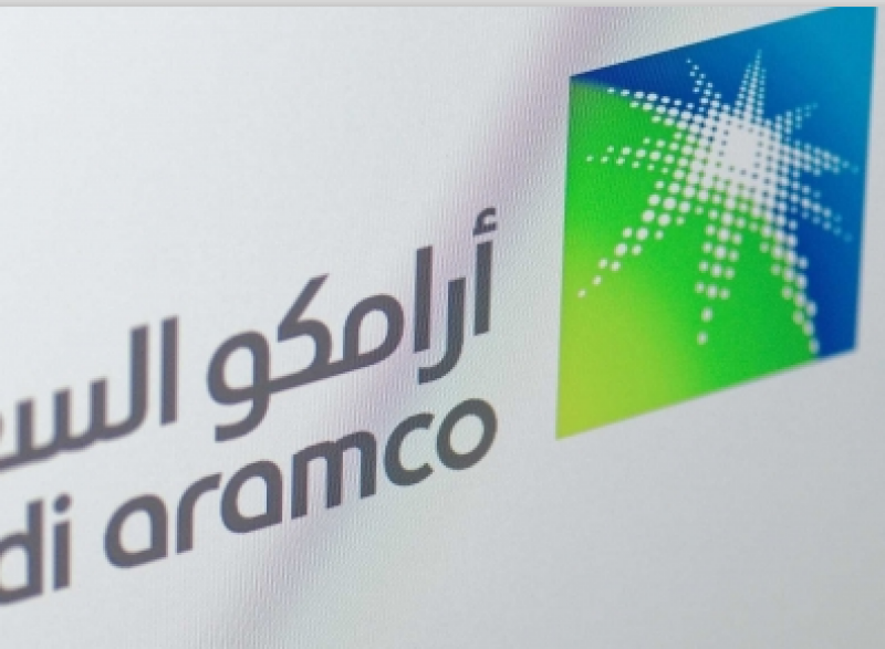 沙特阿美公司周四簽署了一項(xiàng)協(xié)議，將在中國(guó)東部投資40萬(wàn)桶/日的煉油廠和相關(guān)石化廠