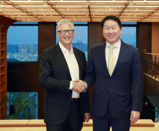 比爾·蓋茨會見韓國商界領袖,探討在小型模塊化反應堆領域開展合作