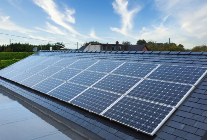 英國將斥資200億美元用于家庭節(jié)能改造，并強制新建房屋安裝光伏發(fā)電系統(tǒng)